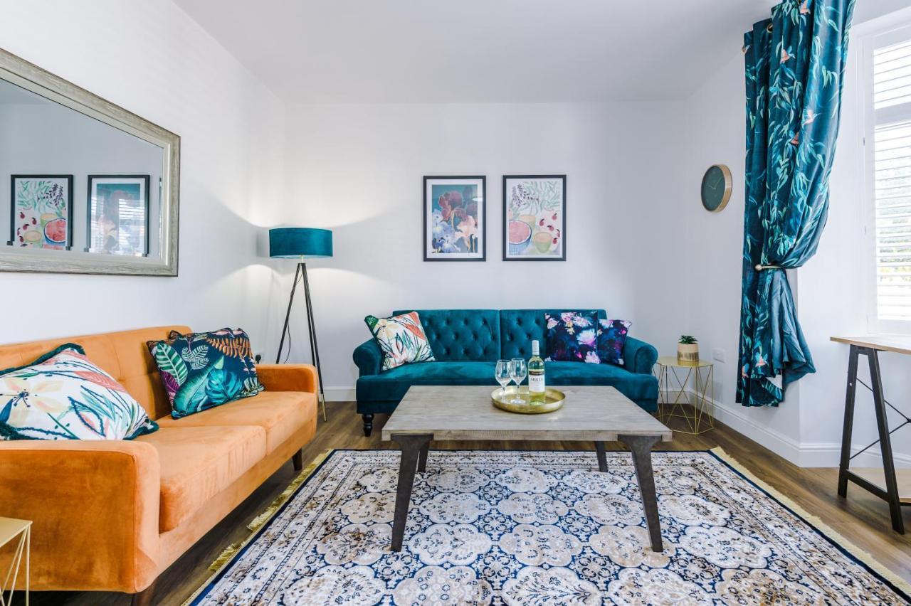 Apartment Westwood Serviced *