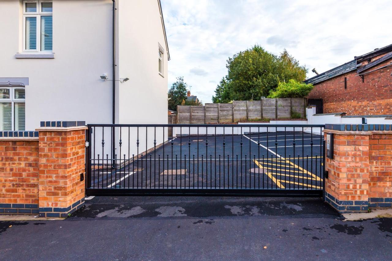 Westwood Serviced Apartment